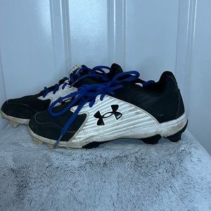 Under Amour girls softball cleats size 5Y
